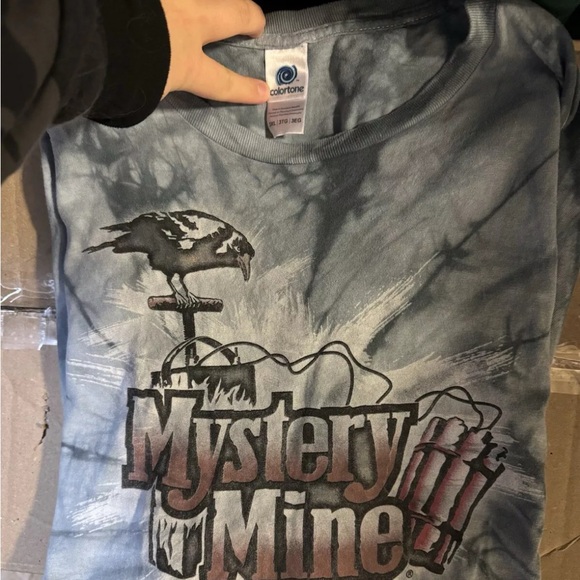 Vintage Mystery Mine Dollywood Graphic Tee - Picture 1 of 3
